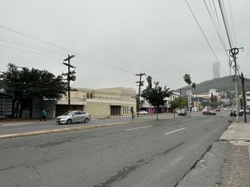 Casa en Venta en esquina en Chepevera, Monterrey, N.L.