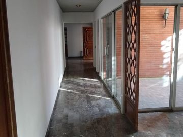 Casa en Venta en esquina en Chepevera, Monterrey, N.L.