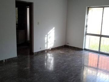 Casa en Venta en esquina en Chepevera, Monterrey, N.L.