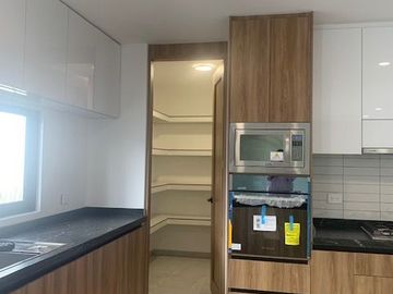VENTA DE CASA PEDREGAL DE SHOENSTATT DISEÑO PROPIO