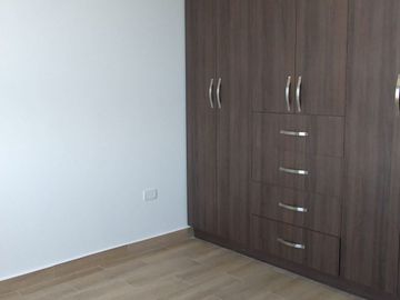 Luminosa casa en venta en Zakia con 3 recámaras y área de estudio ideal para recámara de visitas.