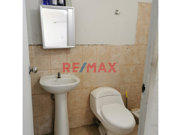 ¡Casa Prefabricada En Pachacútec, Ventanilla! 🏡 Precio De Ocasión Como Terreno