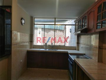 🏡 ¡Oportunidad Única! Amplia Casa Familiar En Venta, Distrito Lurigancho, Provincia Y Departamento Lima 🌟