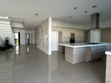 Casa en venta con roof en Cumbres del lago Juriquilla