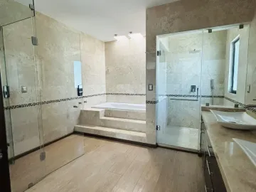 Casa en venta con roof en Cumbres del lago Juriquilla
