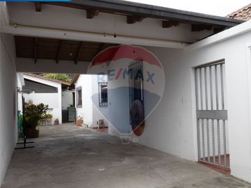 CASA, LOCAL Y LOTE EN VENTA EN EL RETORNO