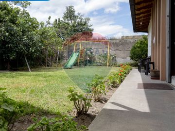 CASA, LOCAL Y LOTE EN VENTA EN EL RETORNO