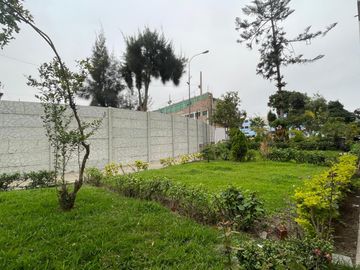 AMPLIA CASA DE 229 M², 5 DORMITORIOS, A MEDIA CUADRA DE AV. LA MARINA – LA PERLA ALTA