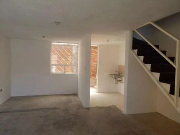 BONITA Y AMPLIA CASA EN RECUPERACIÓN BANCARIA (NO CREDITOS), EXCELENTE UBICACIÓN EN EL FRACC. BOSQUES DEL PILAR, PUEBLA