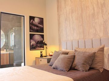 Casa Roble en Venta en Bosques California