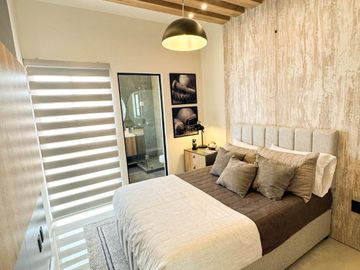 Casa Roble en Venta en Bosques California