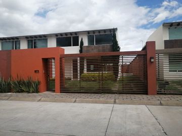 Venta Casa fraccinamiento en Villas del Campo, Calimaya