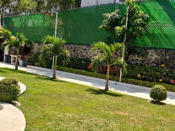 Casa en condominio con vigilancia las 24hrs. Burgos, Temixco