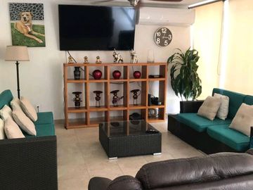 Casa en condominio con vigilancia las 24hrs. Burgos, Temixco