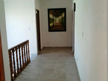 Casa en condominio con vigilancia las 24hrs. Burgos, Temixco