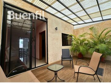 Casa remodelada, amueblada y con piscina en Barrio de Guadalupe