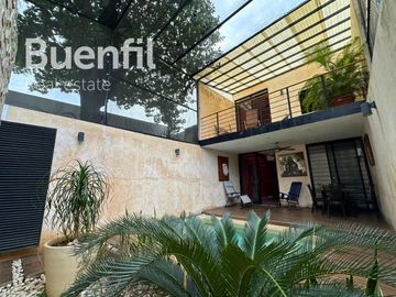 Casa remodelada, amueblada y con piscina en Barrio de Guadalupe