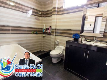 SE VENDE MUY AMPLIO DEPARTAMENTO DUPLEX EN LA VICTORIA