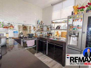 SE VENDE MUY AMPLIO DEPARTAMENTO DUPLEX EN LA VICTORIA