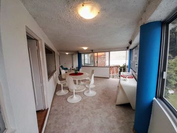 Casa sola en venta en zona norte de Cuernavaca – Jardín y alberca