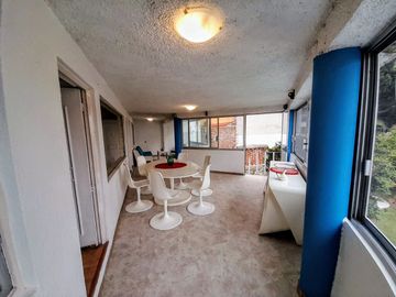 Casa sola en venta en zona norte de Cuernavaca – Jardín y alberca