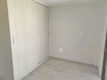 Bajó De Precio!!! Vive En Umacollo!!! Con Ascensor Cerca De La U.Catolica