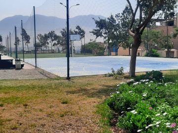 ¡Venta de Terreno frente a parque en San Antonio de Pachacamac!