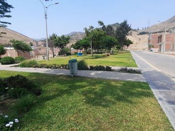 ¡Venta de Terreno frente a parque en San Antonio de Pachacamac!
