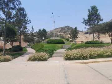 ¡Venta de Terreno frente a parque en San Antonio de Pachacamac!