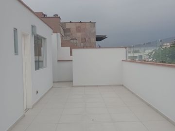 Departamento Dúplex En Venta En San Borja.