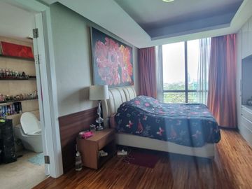 For Sale Luxury Apartment, Ready to Move in 3BR + Study Room (Golf View) - Senayan City Residence, South Jakarta