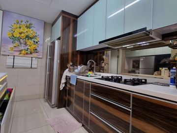 For Sale Luxury Apartment, Ready to Move in 3BR + Study Room (Golf View) - Senayan City Residence, South Jakarta