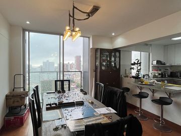 ¡EXCLUSIVO DÚPLEX CON PISCINA Y VISTA PANORÁMICA!
