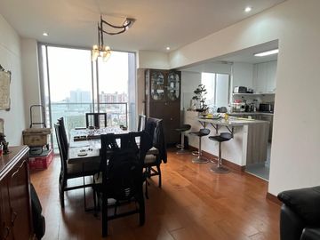 ¡EXCLUSIVO DÚPLEX CON PISCINA Y VISTA PANORÁMICA!
