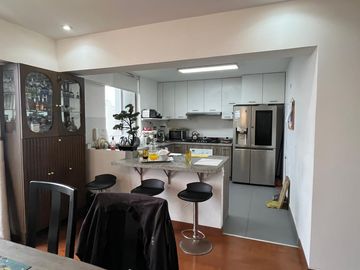 ¡EXCLUSIVO DÚPLEX CON PISCINA Y VISTA PANORÁMICA!