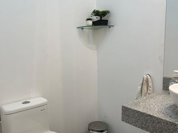 ¡EXCLUSIVO DÚPLEX CON PISCINA Y VISTA PANORÁMICA!