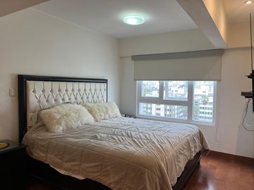 ¡EXCLUSIVO DÚPLEX CON PISCINA Y VISTA PANORÁMICA!