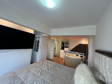 ¡EXCLUSIVO DÚPLEX CON PISCINA Y VISTA PANORÁMICA!
