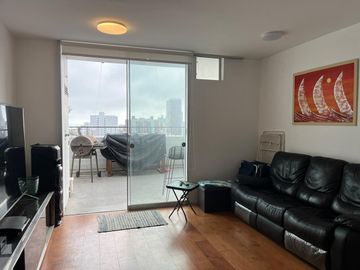 ¡EXCLUSIVO DÚPLEX CON PISCINA Y VISTA PANORÁMICA!