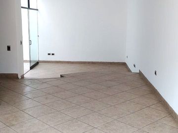 SE VENDE LINDO CHALET *CHORRILLOS CEDROS DE VILLA *PARQUES *EXCELENTE UBICACIÓN