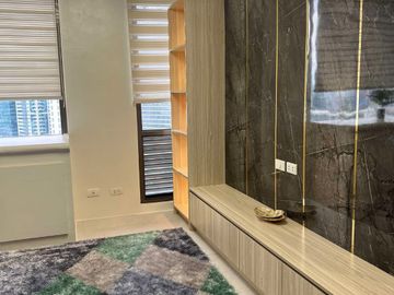 RUSH SALE: 2 Bedroom Unit in Bellagio Towers, tower 3, BGC