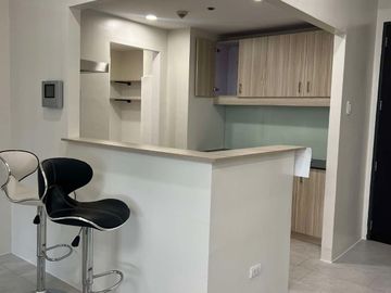 RUSH SALE: 2 Bedroom Unit in Bellagio Towers, tower 3, BGC