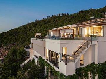 For Sale 6 bedrooms 5 Elements Villa
