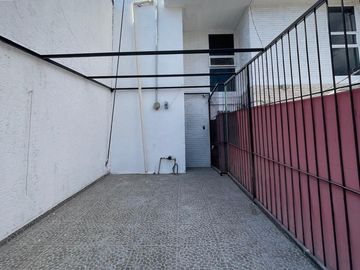 CASA EN VENTA UBICADA EN FUENTES DEL VALLE, TULTITLAN. LISTA PARA HABITAR, GRAN OFERTA!!!