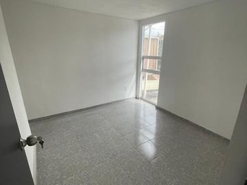 CASA EN VENTA UBICADA EN FUENTES DEL VALLE, TULTITLAN. LISTA PARA HABITAR, GRAN OFERTA!!!