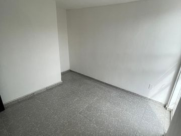 CASA EN VENTA UBICADA EN FUENTES DEL VALLE, TULTITLAN. LISTA PARA HABITAR, GRAN OFERTA!!!