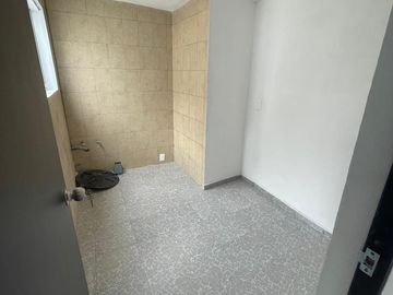 CASA EN VENTA UBICADA EN FUENTES DEL VALLE, TULTITLAN. LISTA PARA HABITAR, GRAN OFERTA!!!