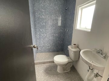 CASA EN VENTA UBICADA EN FUENTES DEL VALLE, TULTITLAN. LISTA PARA HABITAR, GRAN OFERTA!!!