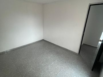 CASA EN VENTA UBICADA EN FUENTES DEL VALLE, TULTITLAN. LISTA PARA HABITAR, GRAN OFERTA!!!