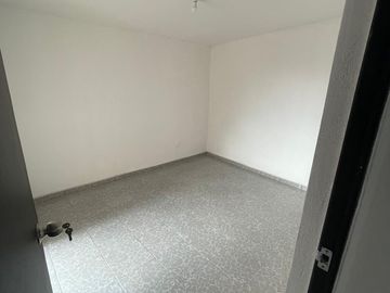 CASA EN VENTA UBICADA EN FUENTES DEL VALLE, TULTITLAN. LISTA PARA HABITAR, GRAN OFERTA!!!